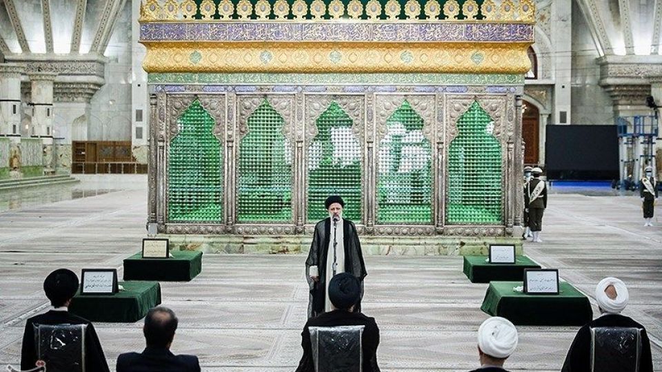 تجدید میثاق سید ابراهیم رئیسی با آرمانهای بنیانگذار انقلاب تجدید میثاق سید ابراهیم رئیسی با آرمانهای بنیانگذار انقلاب