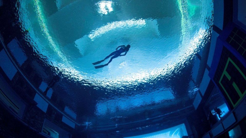 عمیقترین استخر غواصی جهان عمیقترین استخر غواصی جهان