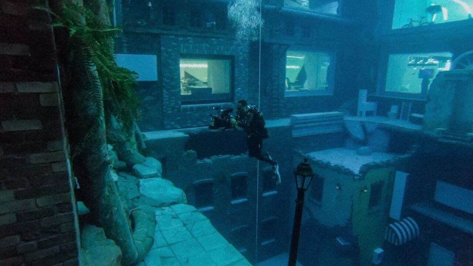 عمیقترین استخر غواصی جهان عمیقترین استخر غواصی جهان