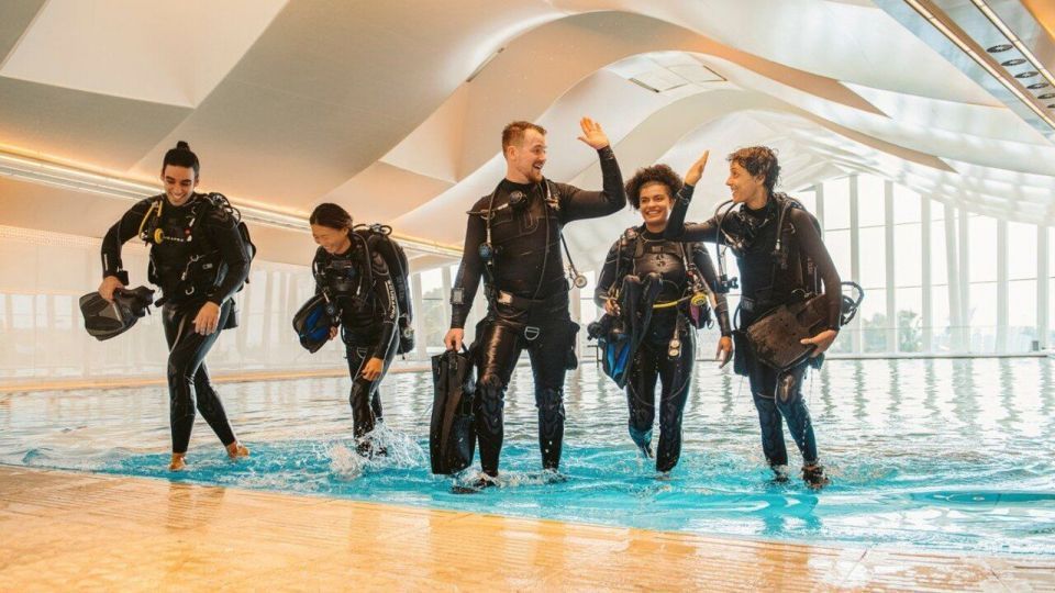 عمیقترین استخر غواصی جهان عمیقترین استخر غواصی جهان