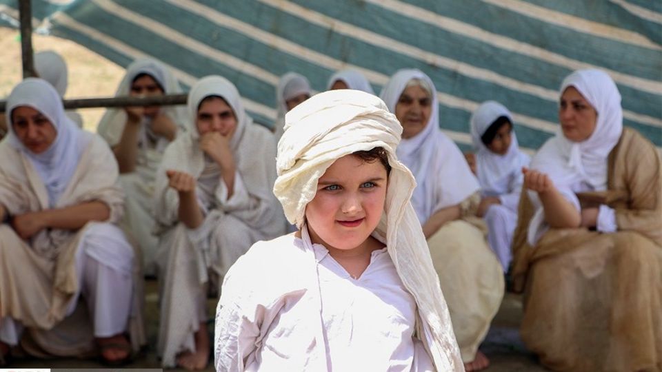 غسل تعمید کودکان مندایی در سوسنگرد غسل تعمید کودکان مندایی در سوسنگرد