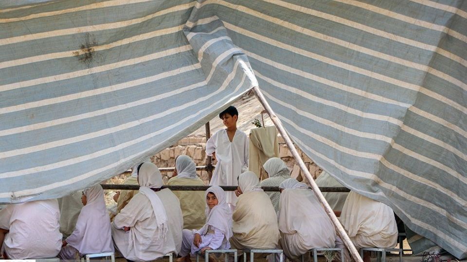 غسل تعمید کودکان مندایی در سوسنگرد غسل تعمید کودکان مندایی در سوسنگرد