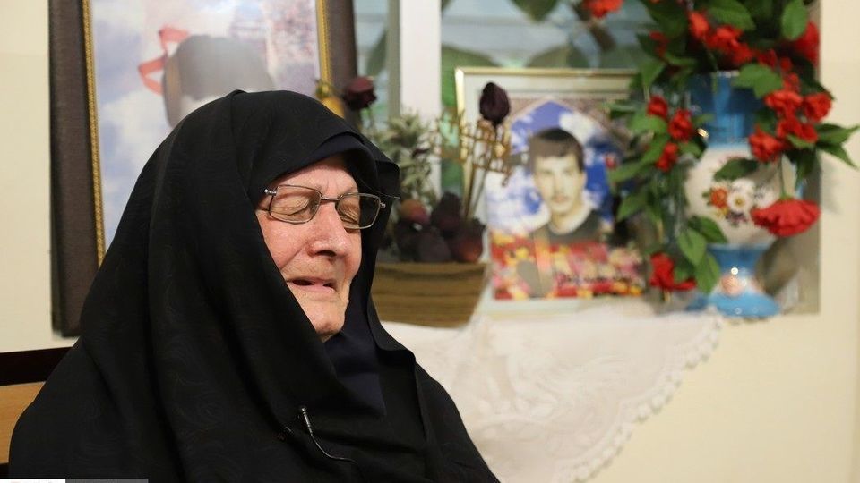 پایان ۳۳ سال چشم انتظاری مادر«شهید آقالر» پایان ۳۳ سال چشم انتظاری مادر«شهید آقالر»