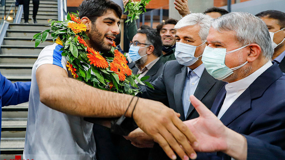 بازگشت تیم ملی کشتی فرنگی بازگشت تیم ملی کشتی فرنگی