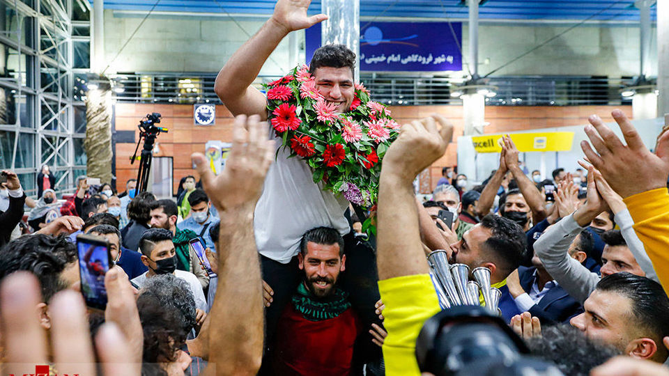 بازگشت تیم ملی کشتی فرنگی بازگشت تیم ملی کشتی فرنگی