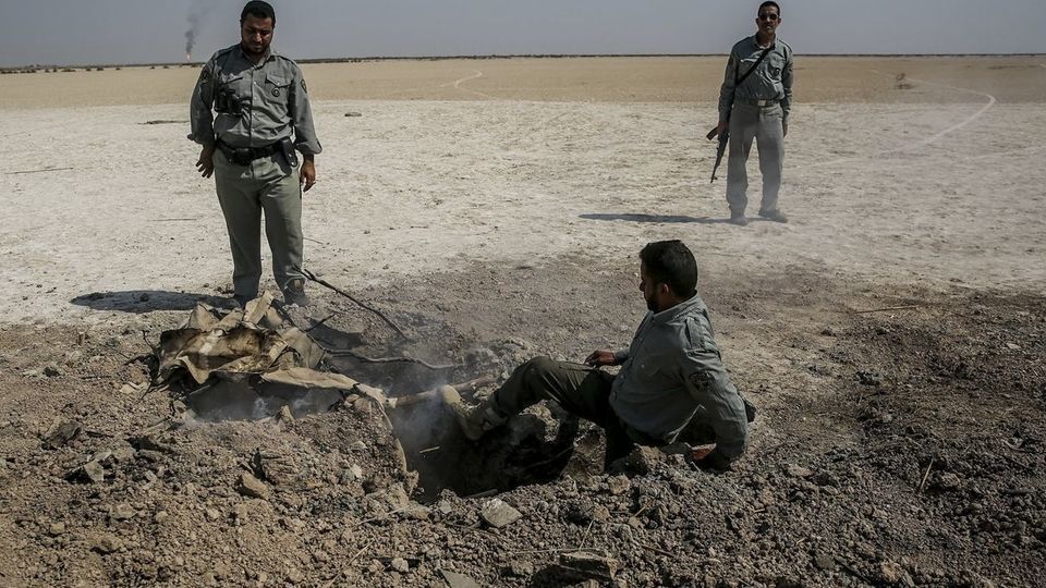 تخریب کوخههای هورالعظیم توسط محیطبانان - خوزستان تخریب کوخههای هورالعظیم توسط محیطبانان - خوزستان