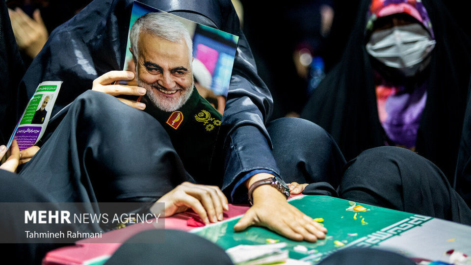 مراسم وداع با پیکراولین بانوی تفحص شده ،شهید فاطمه اسدی مراسم وداع با پیکراولین بانوی تفحص شده ،شهید فاطمه اسدی