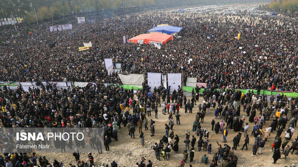 تجمعات اعتراضی مردم و کشاورزان اصفهان تجمعات اعتراضی مردم و کشاورزان اصفهان