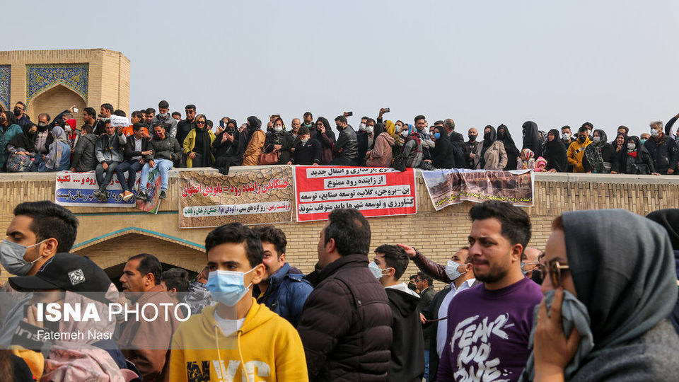 تجمعات اعتراضی مردم و کشاورزان اصفهان تجمعات اعتراضی مردم و کشاورزان اصفهان