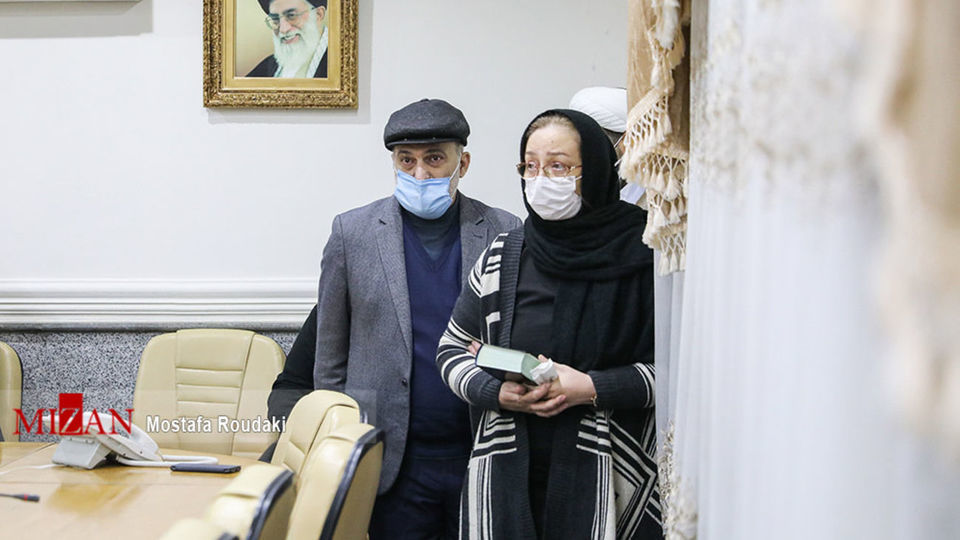 آخرین تلاشها برای جلب رضایت خانواده غزاله شکور و عفو آرمان عبدالعالی آخرین تلاشها برای جلب رضایت خانواده غزاله شکور و عفو آرمان عبدالعالی