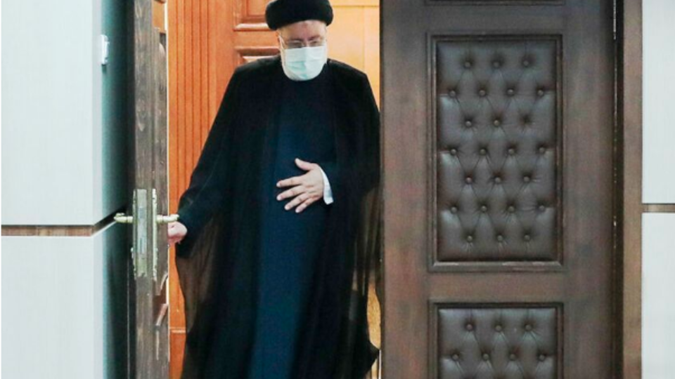 حضور رییسجمهور در نمایشگاه فناورانه دانشگاه صنعتی شریف حضور رییسجمهور در نمایشگاه فناورانه دانشگاه صنعتی شریف