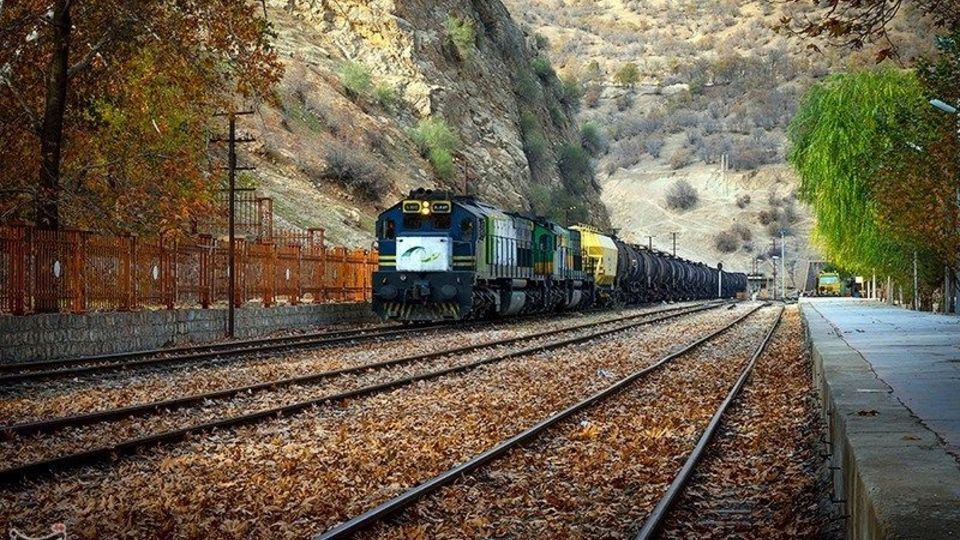 ایستگاه راه آهن و آبشار بیشه - خرم آباد ایستگاه راه آهن و آبشار بیشه - خرم آباد