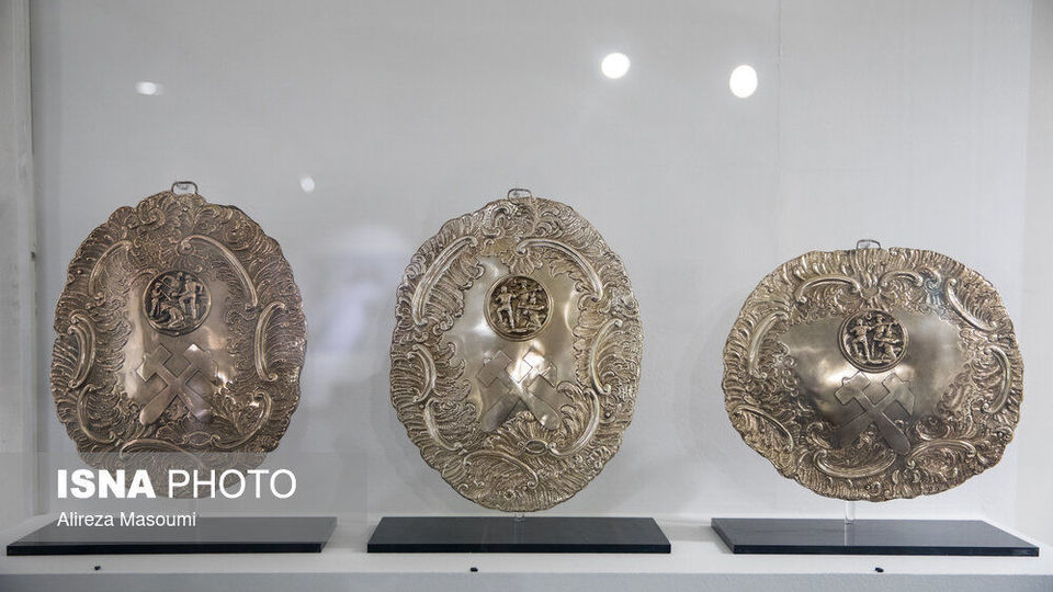 نمایش دستاوردهای معدنکاوی ایران و آلمان در موزه ملی نمایش دستاوردهای معدنکاوی ایران و آلمان در موزه ملی