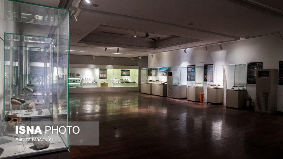 نمایش دستاوردهای معدنکاوی ایران و آلمان در موزه ملی نمایش دستاوردهای معدنکاوی ایران و آلمان در موزه ملی