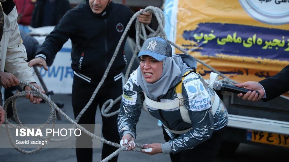 رکوردشکنی گیتی موسوی، قویترین زن جهان در تبریز رکوردشکنی گیتی موسوی، قویترین زن جهان در تبریز