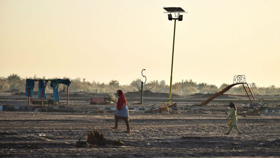 زندگی پس از سیل - کرمان زندگی پس از سیل - کرمان