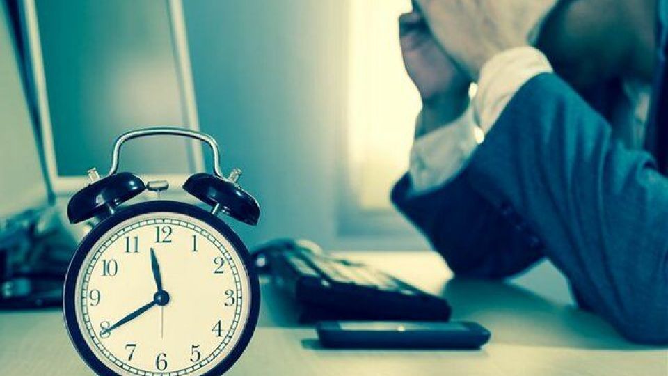 حضور 100 درصدی کارکنان در پایتخت قرمز / هیچ دستورالعملی نیست!