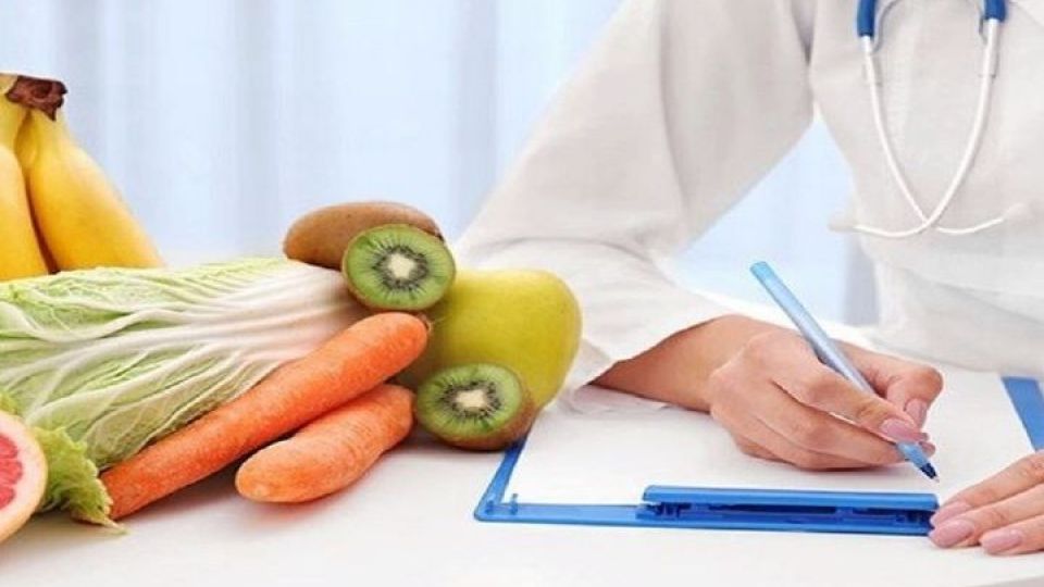 مهمترین نکات تغذیهای برای سلامت بدن در ایام نوروز مهمترین نکات تغذیهای برای سلامت بدن در ایام نوروز