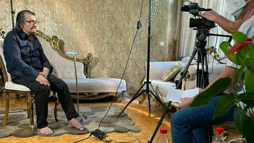 بالاخره چه کسی برای رضا رویگری خانه گرفت؟