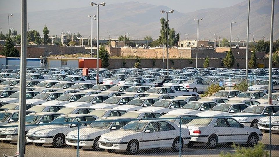 واگذاری 10هزار خودرو به مادران صاحب فرزند دوم و بالاتر / کارشکنی برخی بانک‌ها در اهدای تسهیلات