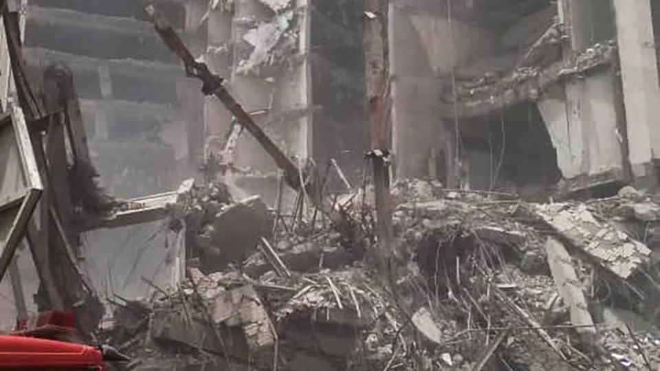 ریزش «متروپُل» در آبادان ریزش «متروپُل» در آبادان