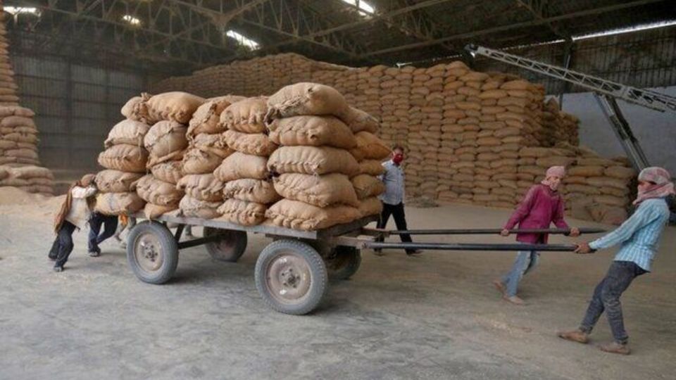 برخورد با عرضه برنج نامرغوب خارجی به نام برنج ایرانی