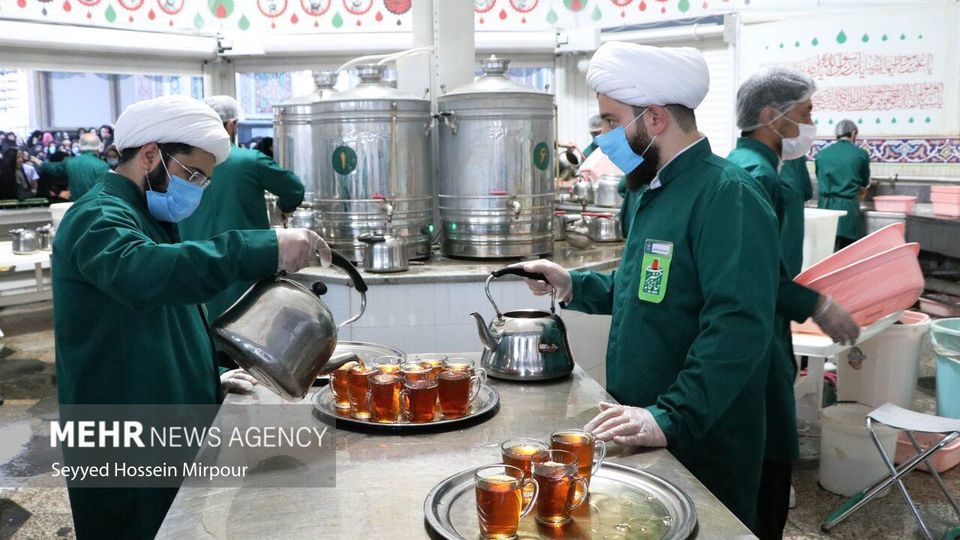 حال و هوای حرم مطهر رضوی در شب و روز میلاد حضرت رضا (ع) حال و هوای حرم مطهر رضوی در شب و روز میلاد حضرت رضا (ع)