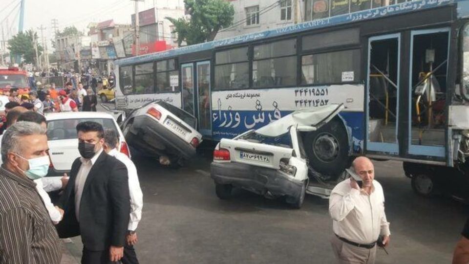 مرگ سالانه 18 هزار ایرانی در تصادفات رانندگی / چالش فرسودگی آمبولانس‌های اورژانس