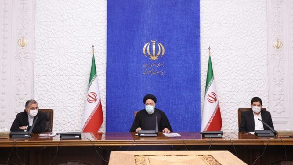 رییس جمهور: پرداخت یارانه به افراد برخوردار و قطع یارانه نیازمندان ناحق است