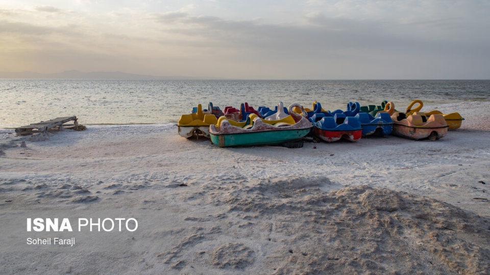 خشک شدن ۹۵ درصد آب دریاچه ارومیه خشک شدن ۹۵ درصد آب دریاچه ارومیه