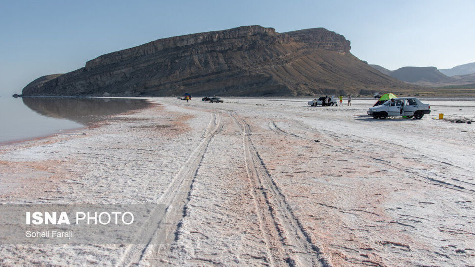 خشک شدن ۹۵ درصد آب دریاچه ارومیه خشک شدن ۹۵ درصد آب دریاچه ارومیه