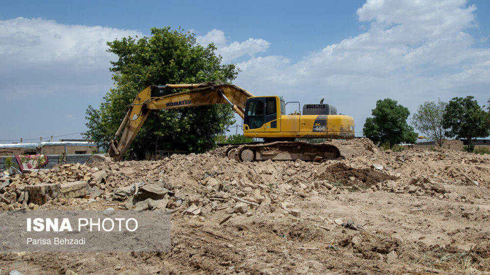 چهار روز پس از وقوع سیل در روستای آهنگران چهار روز پس از وقوع سیل در روستای آهنگران