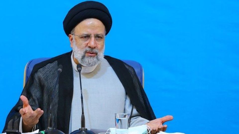رئیسی: دولت رفع مشکلات را معطل و وابسته هیچ بهانه‌ای نکرده است