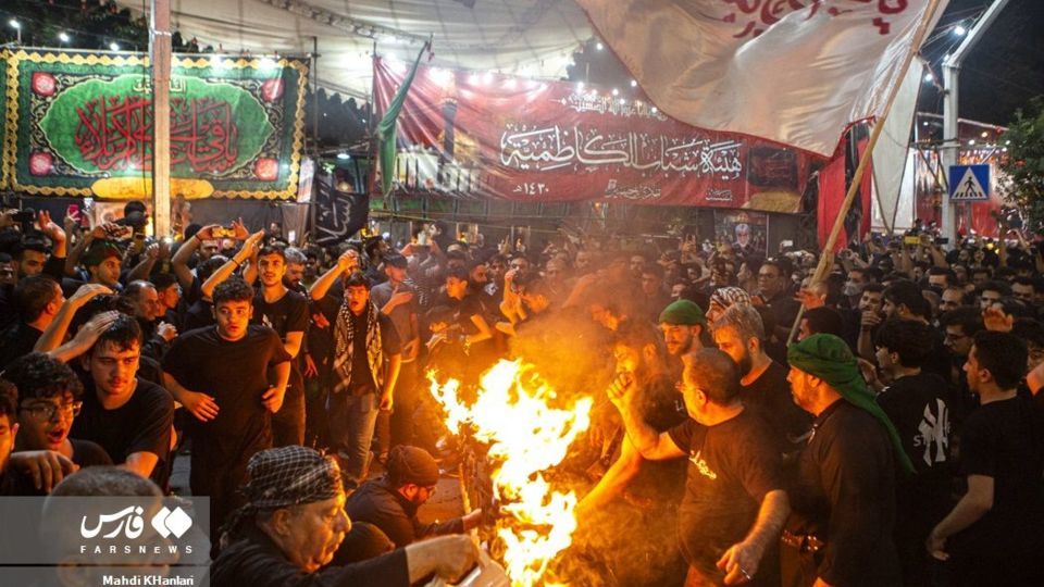 آیین مشعلگردانی در تهران آیین مشعلگردانی در تهران