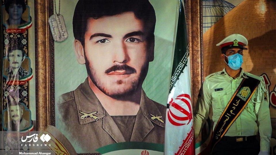 دیدار مادر با فرزند شهیدش پس از ۳۴ سال در اهواز دیدار مادر با فرزند شهیدش پس از ۳۴ سال در اهواز