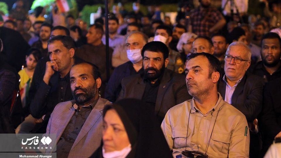 دیدار مادر با فرزند شهیدش پس از ۳۴ سال در اهواز دیدار مادر با فرزند شهیدش پس از ۳۴ سال در اهواز