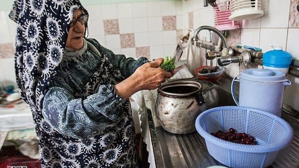 زندگی و نقاشی های ننه حسن زندگی و نقاشی های ننه حسن