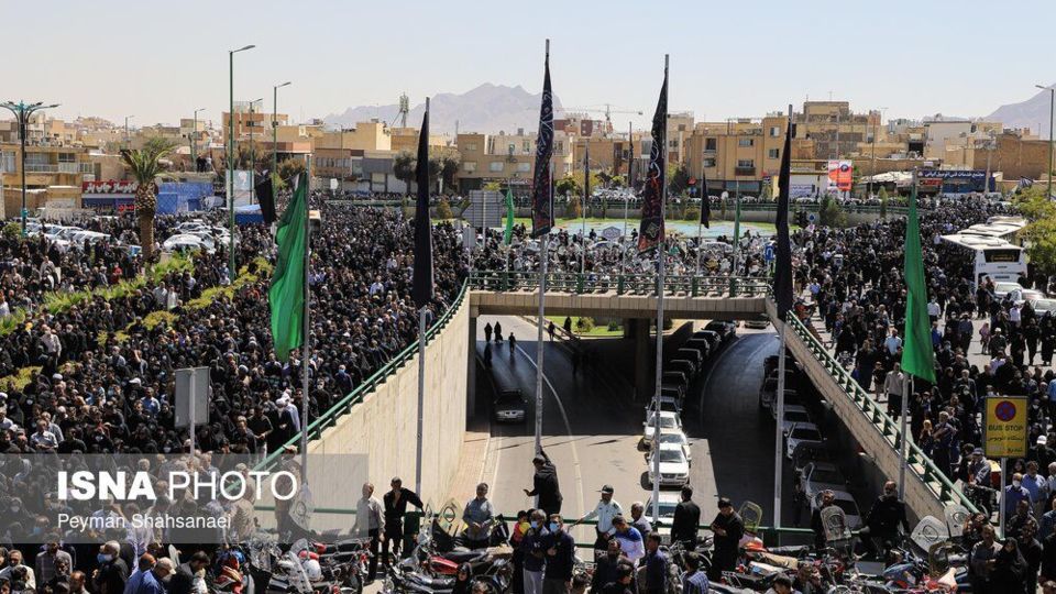 تشییع پیکر آیتالله ناصری تشییع پیکر آیتالله ناصری