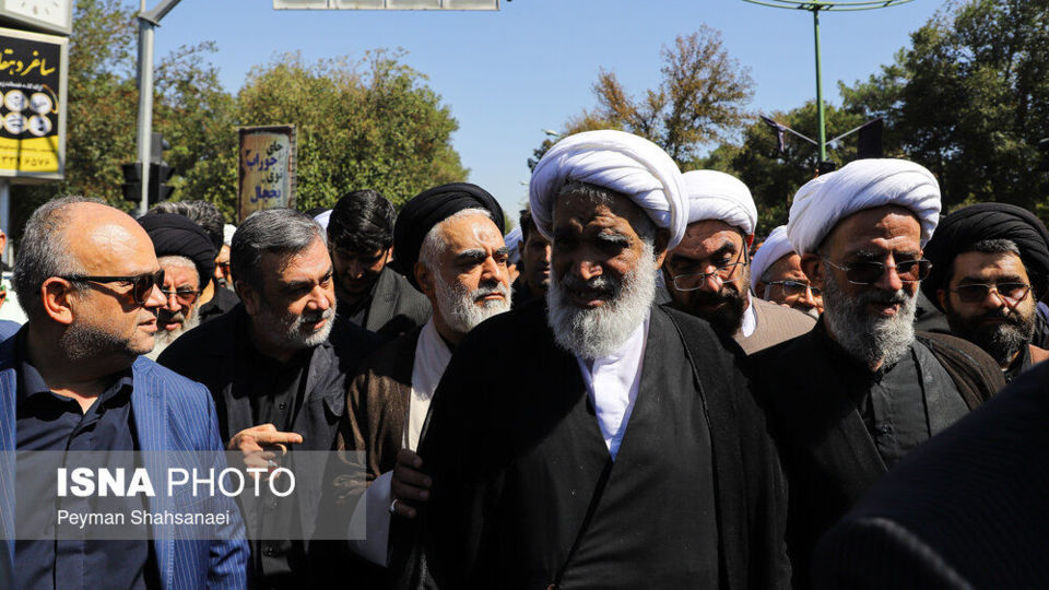 تشییع پیکر آیتالله ناصری تشییع پیکر آیتالله ناصری