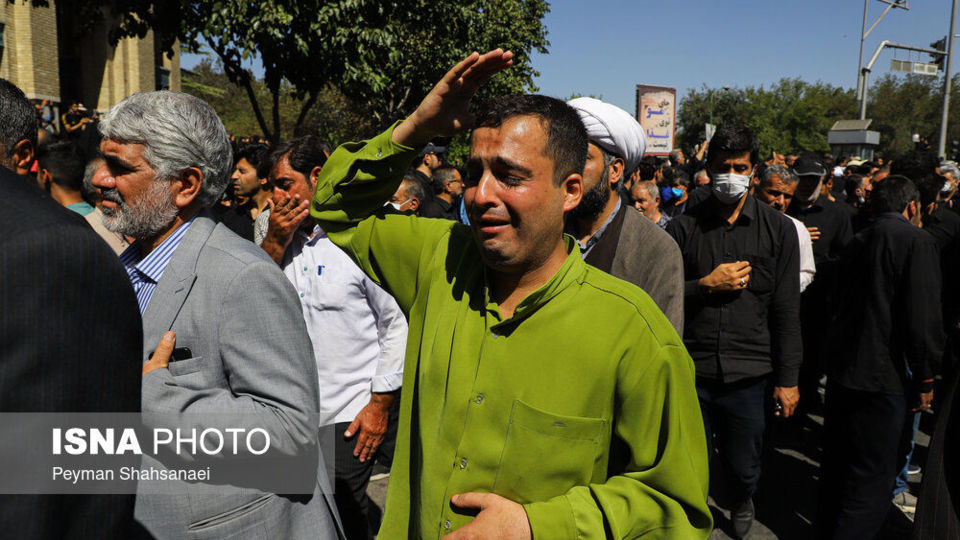 تشییع پیکر آیتالله ناصری تشییع پیکر آیتالله ناصری