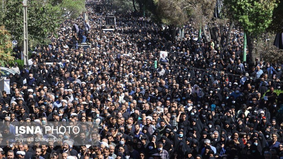 تشییع پیکر آیتالله ناصری تشییع پیکر آیتالله ناصری