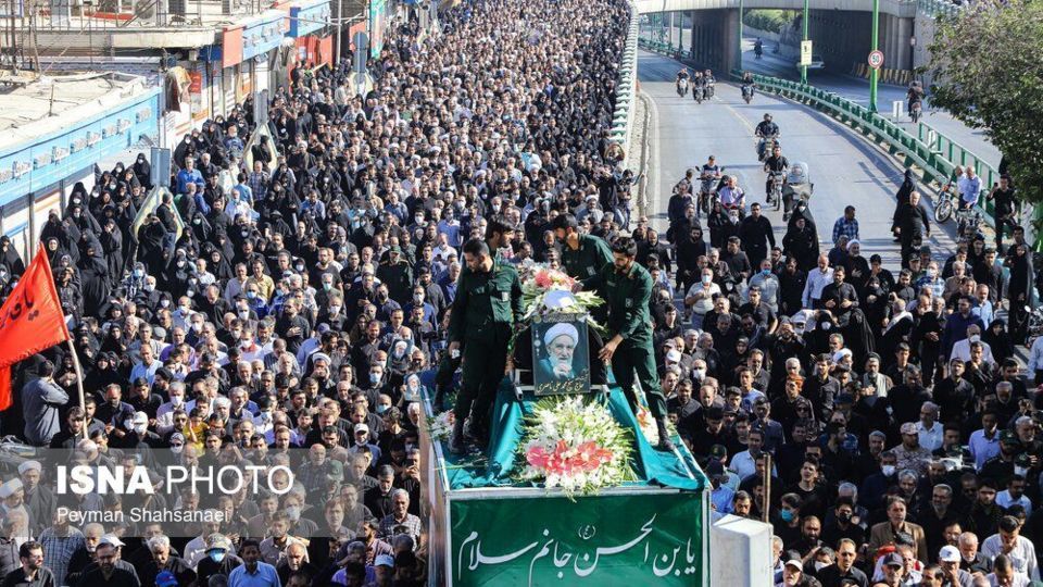 تشییع پیکر آیتالله ناصری تشییع پیکر آیتالله ناصری