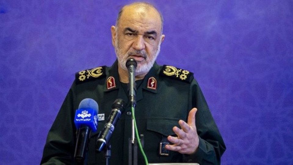 سرلشکر سلامی: در پدافند هوایی قدرت‌های برتر جهان را پشت‌سر گذاشتیم / پایان فصل پدرخواندگی نظام‌های بیگانه در ایران