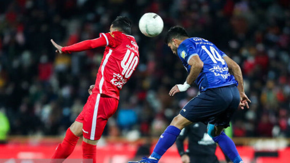 مجوز حرفه‌ای استقلال و پرسپولیس صادر می‌شود؟