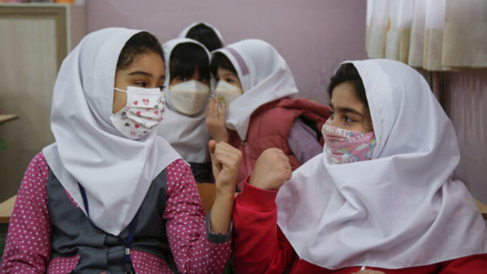 کلاس خالی از معلم نخواهیم داشت/ تجهیز کلاسهای درس به کتابخانه کلاس خالی از معلم نخواهیم داشت/ تجهیز کلاسهای درس به کتابخانه