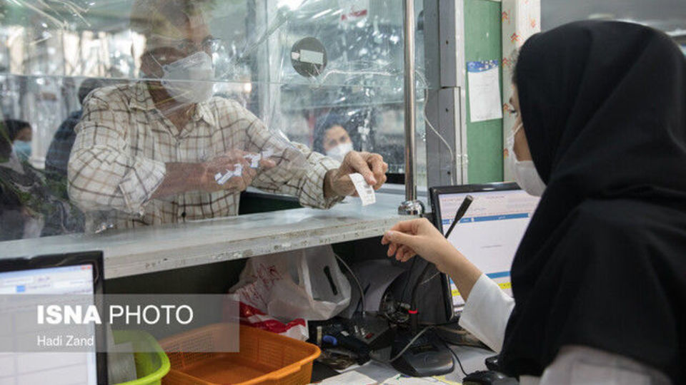 توزیع آنتی‌بیوتیک هنوز کافی نیست / تامین اجتماعی فقط مطالبات یک ماه داروخانه‌ها را پرداخت