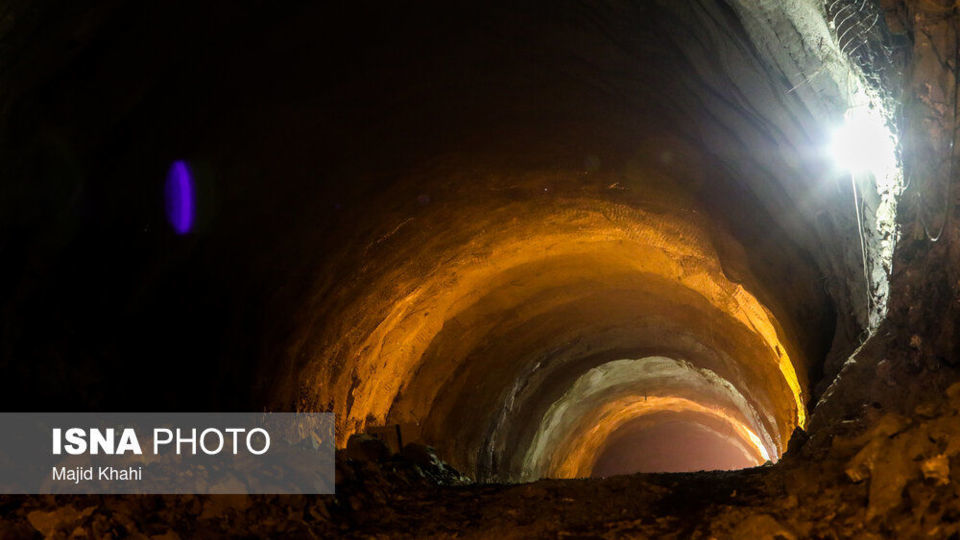 بازدید پرویز فتاح از باند رفت قطعه دو آزاد راه تهران-شمال بازدید پرویز فتاح از باند رفت قطعه دو آزاد راه تهران-شمال