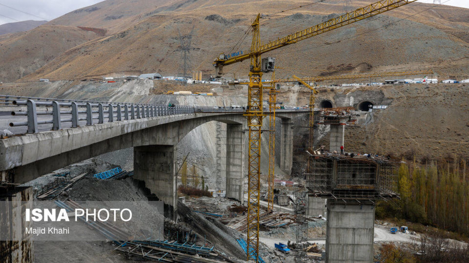 بازدید پرویز فتاح از باند رفت قطعه دو آزاد راه تهران-شمال بازدید پرویز فتاح از باند رفت قطعه دو آزاد راه تهران-شمال