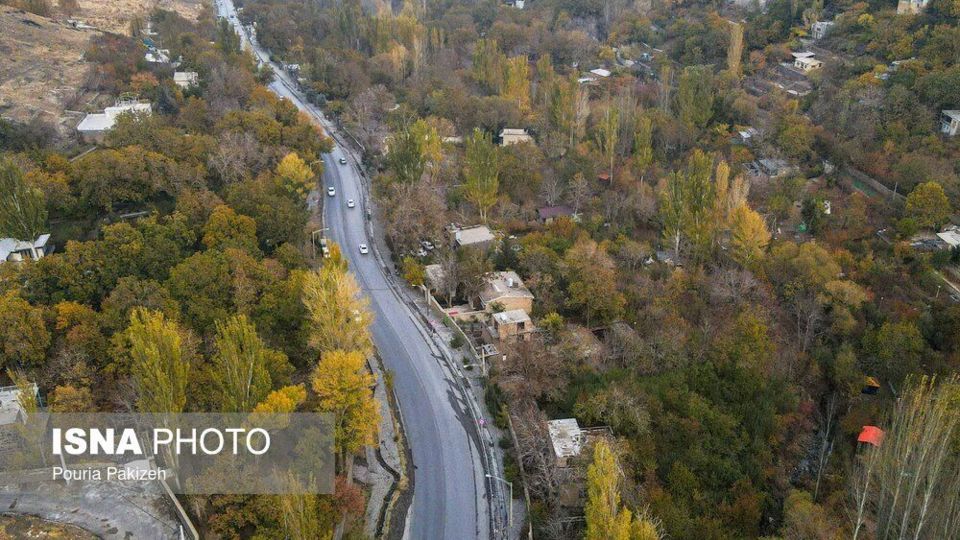 خزان در کوچه باغهای همدان خزان در کوچه باغهای همدان