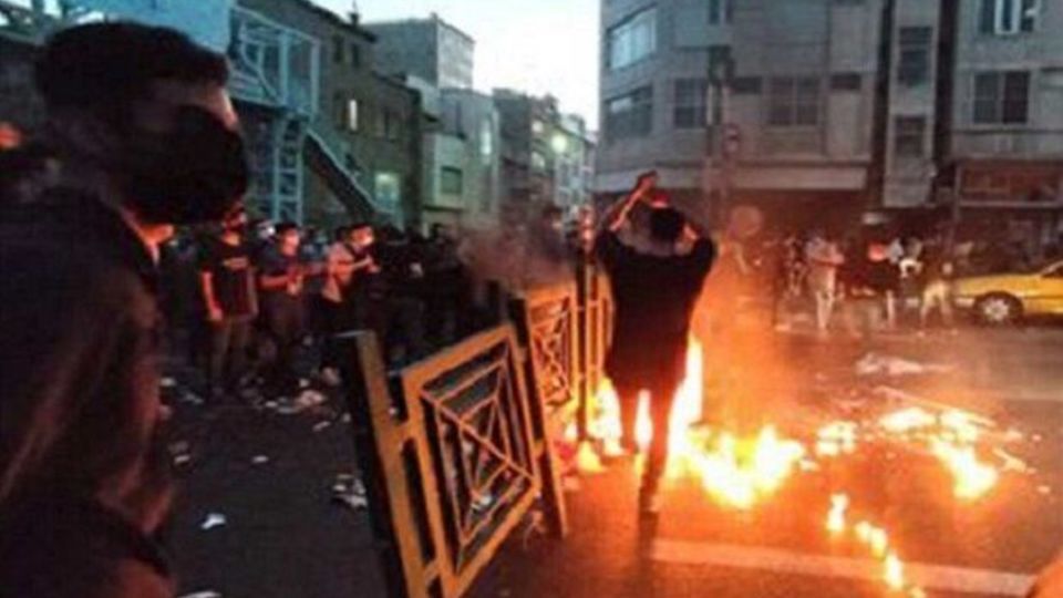 برگزاری نشستهای تبیین ابعاد اغتشاشات پاییز ۱۴۰۱ برگزاری نشستهای تبیین ابعاد اغتشاشات پاییز ۱۴۰۱